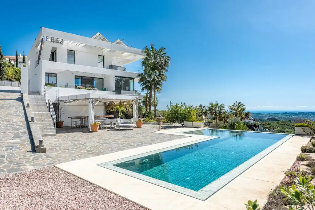Detached house with pool for sale in Valtocado - La Alquería - La Atalaya