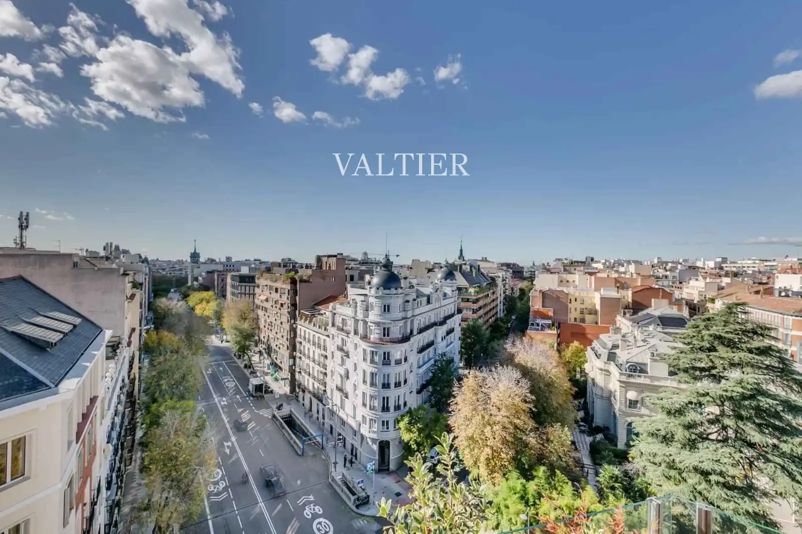 Vista exterior de Piso de alquiler en Madrid con Terraza, Trastero y Amueblado