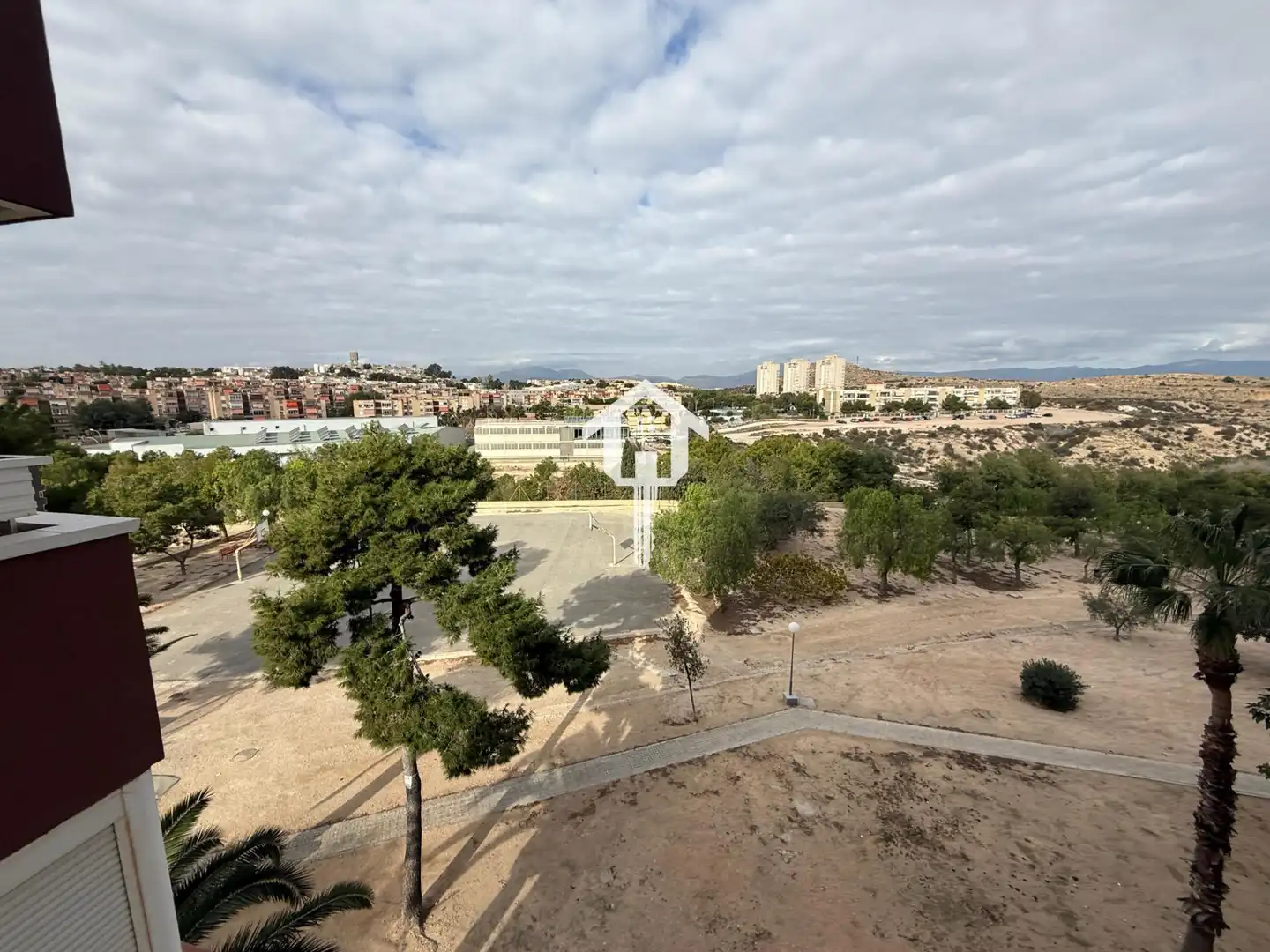 Vista exterior de Piso en venta en Alicante / Alacant con Terraza, Trastero y Balcón