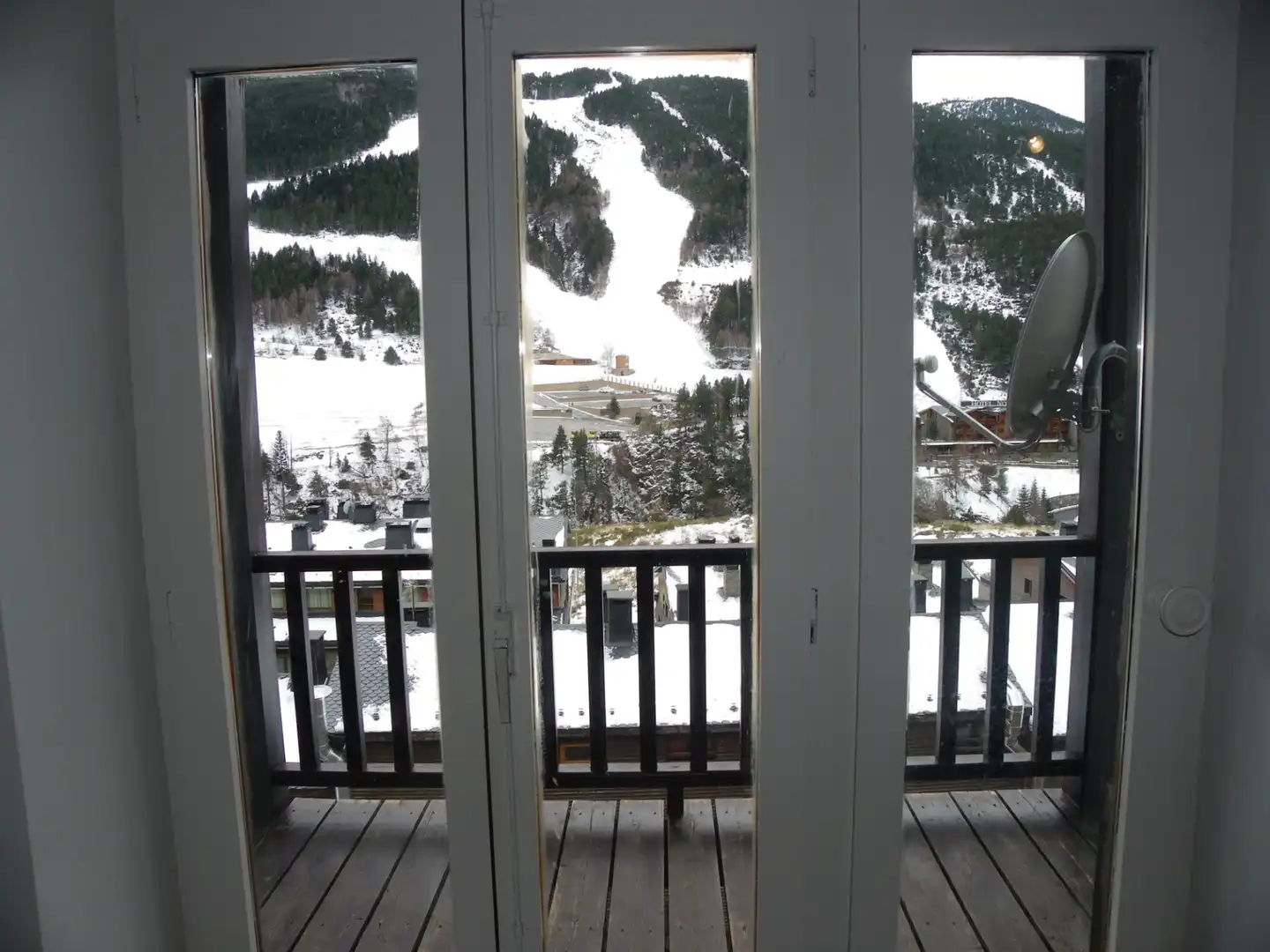 Vista exterior de Apartament en venda en Canillo amb Calefacció, Parquet i Traster
