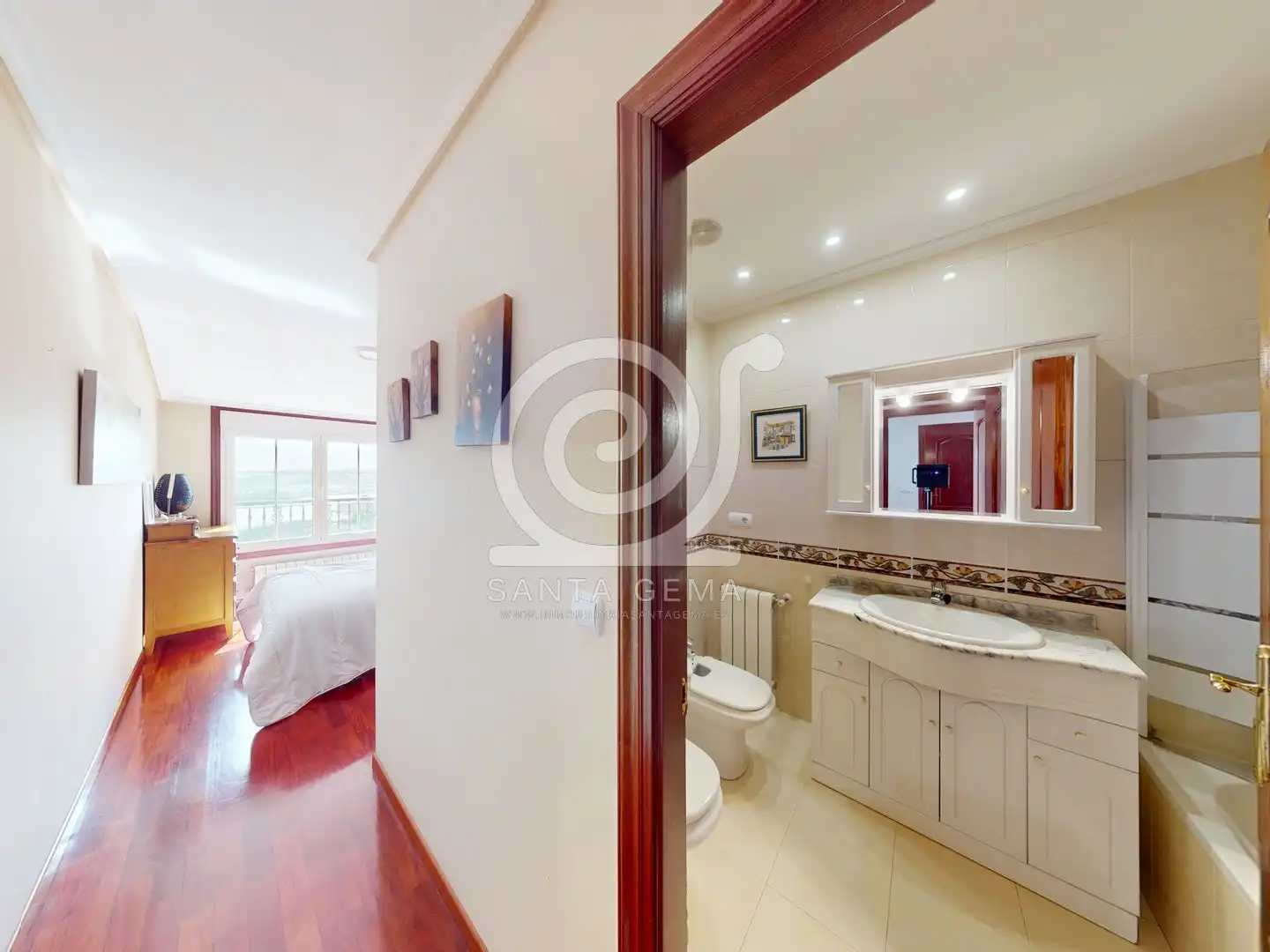 Baño de Ático en venta en Culleredo con Calefacción, Terraza y Trastero