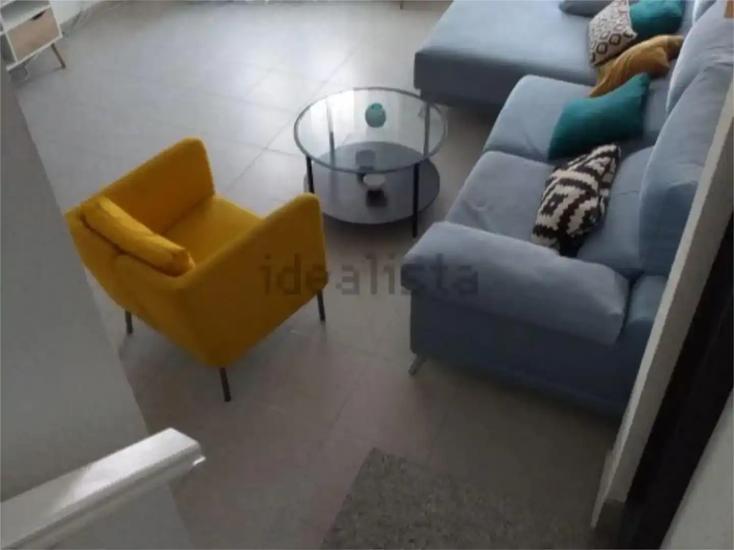 Sala d'estar de Casa adosada per a compartir en Almería amb Moblat i Balcó