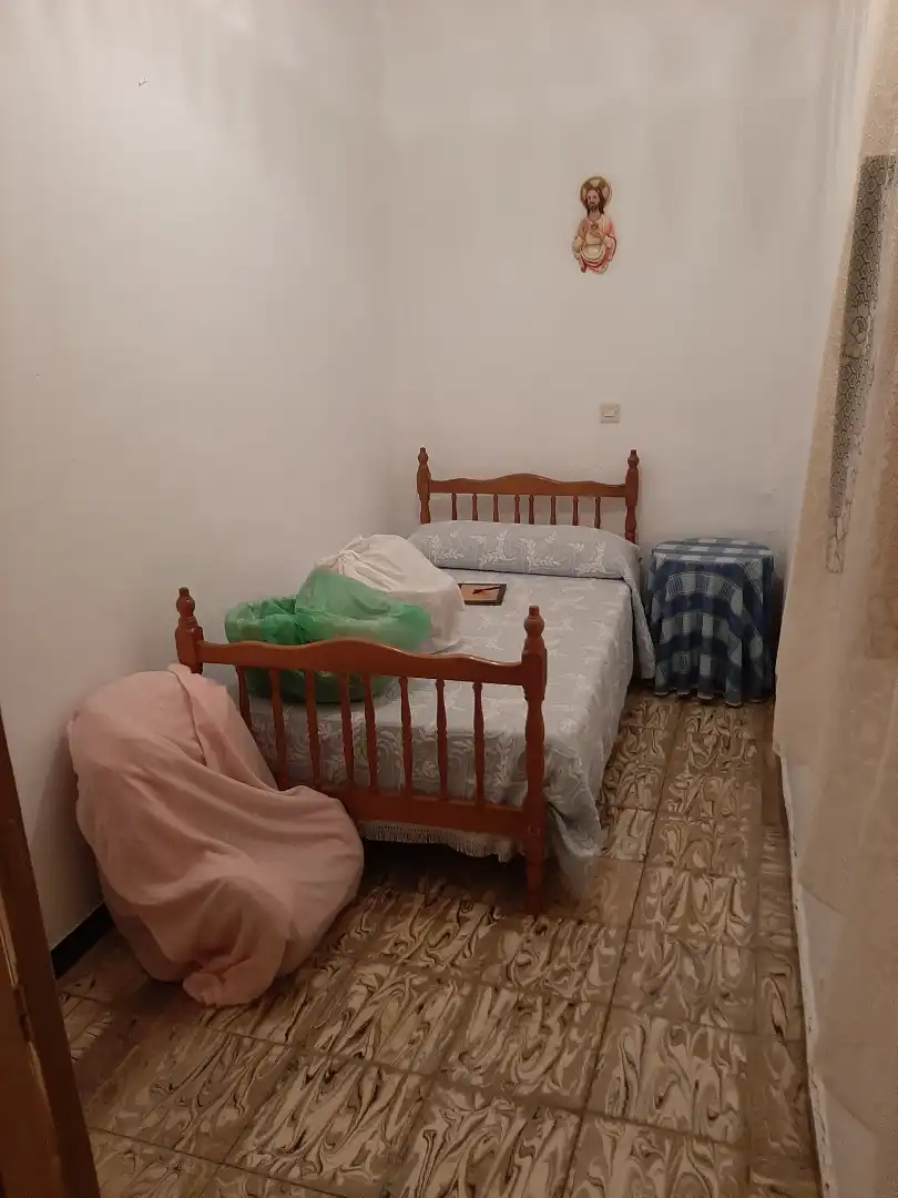 Bedroom of Houses for sale in La Puebla de Almoradiel  with Heating