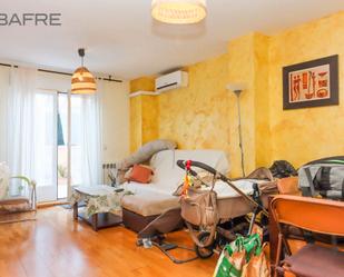 Bedroom of Flat for sale in Parla  with Air Conditioner