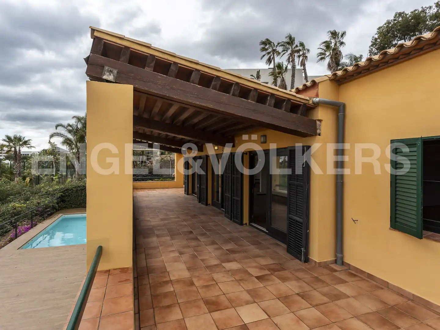 Vista exterior de Casa o chalet de alquiler en Sitges con Calefacción, Jardín privado y Terraza