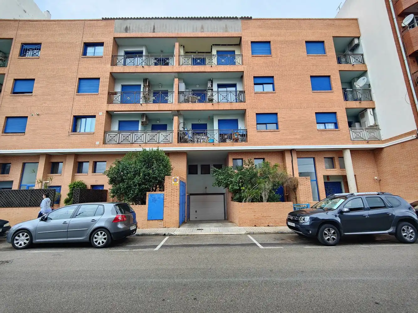 Außenansicht von Garage zum Verkauf in Ondara