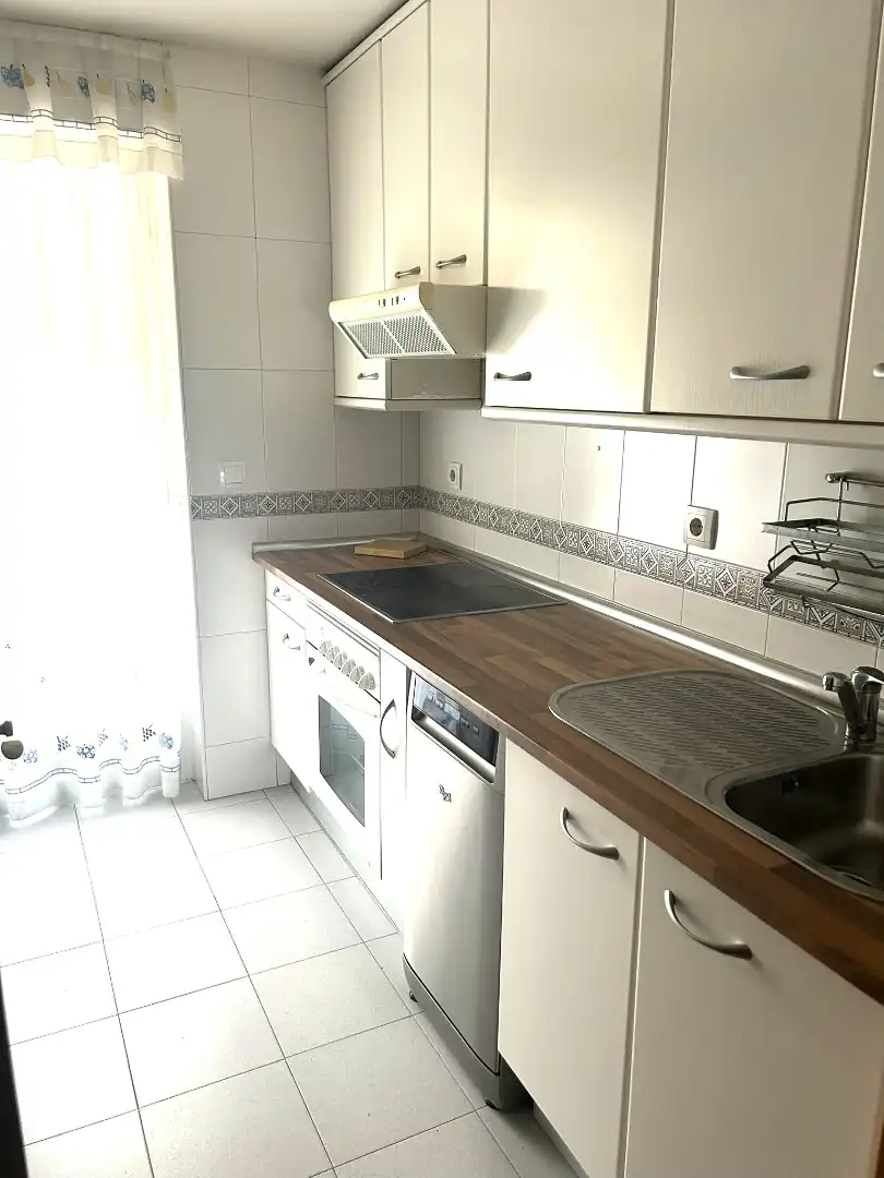 Piso en venta en Calle Lisboa, Montserrat - Parque Empresarial