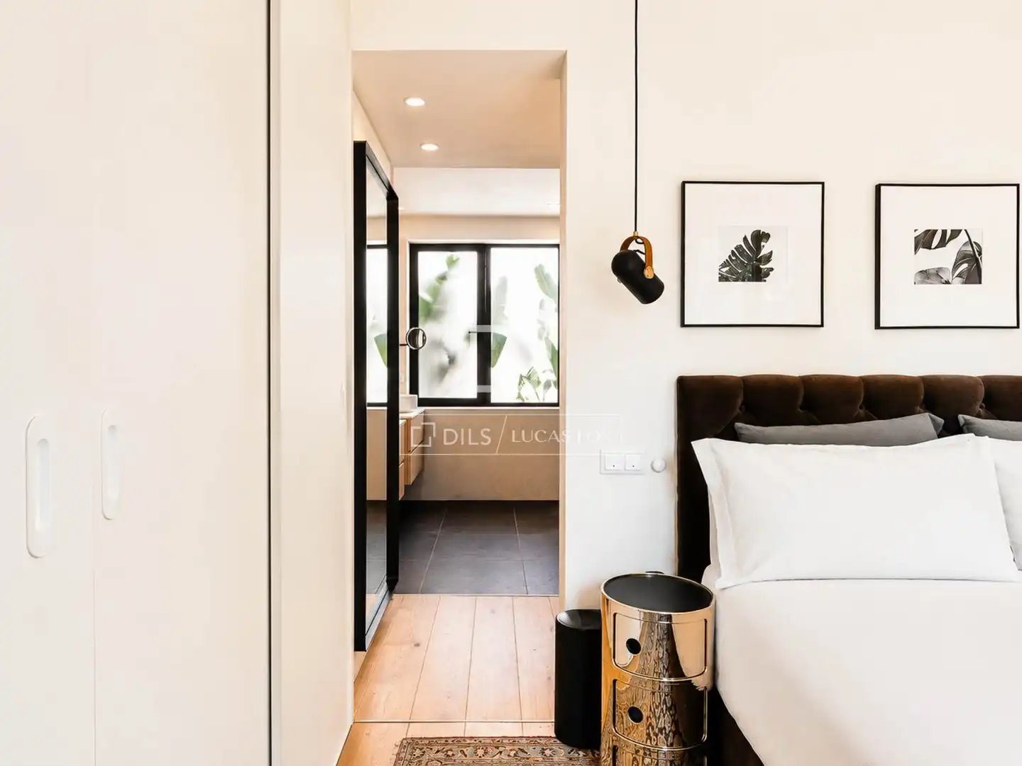 Dormitori de Casa o xalet en venda en Barcelona amb Aire condicionat, Jardí privat i Terrassa