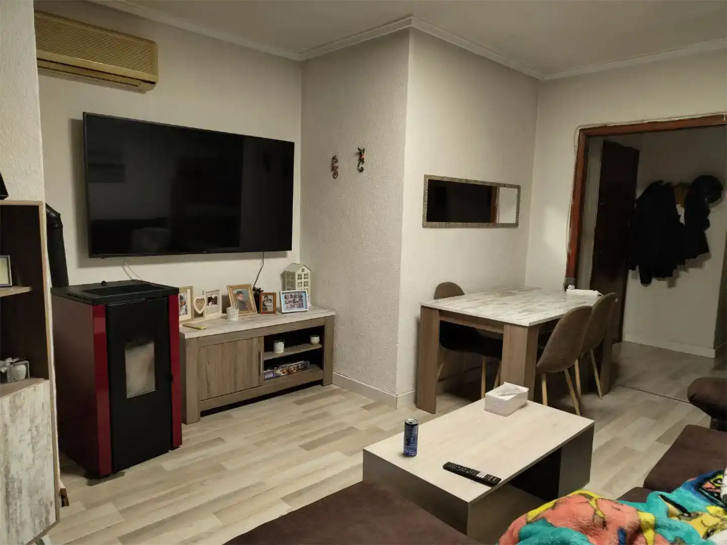 Living room of Flat for sale in Elda  with Air Conditioner and Balcony