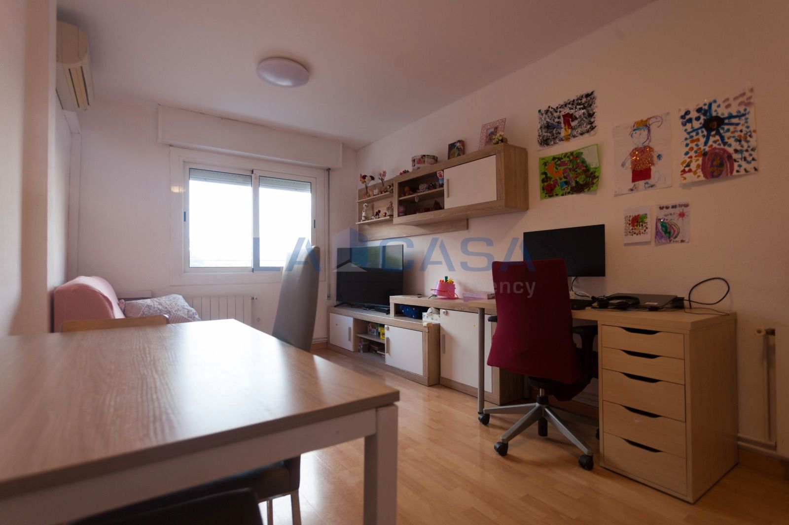 Bedroom of Flat for sale in L'Hospitalet de Llobregat  with Air Conditioner, Heating and Parquet flooring