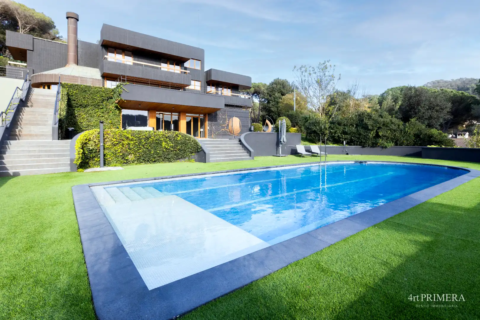 Swimming pool of Houses for sale in Vallromanes  with Air Conditioner, Heating and Private garden