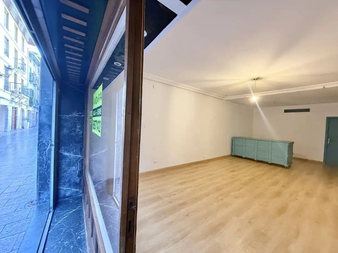Local comercial en alquiler en San Bartolome Kalea, imagen 4