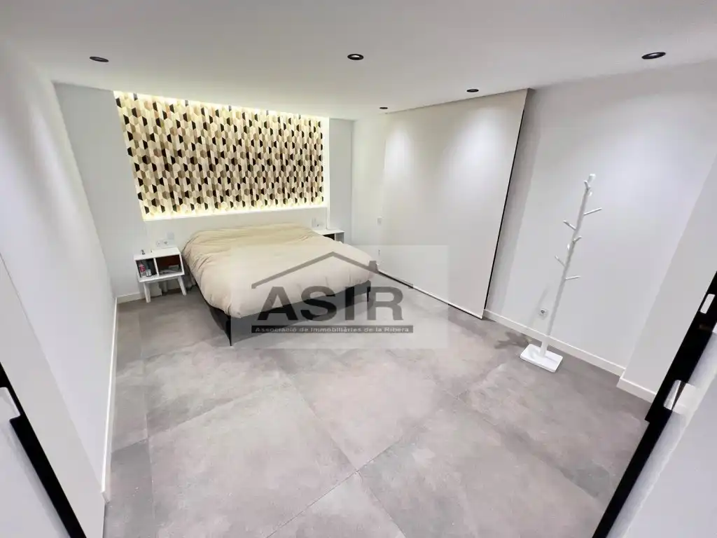 Bedroom of Houses for sale in Algemesí  with Air Conditioner and Swimming Pool