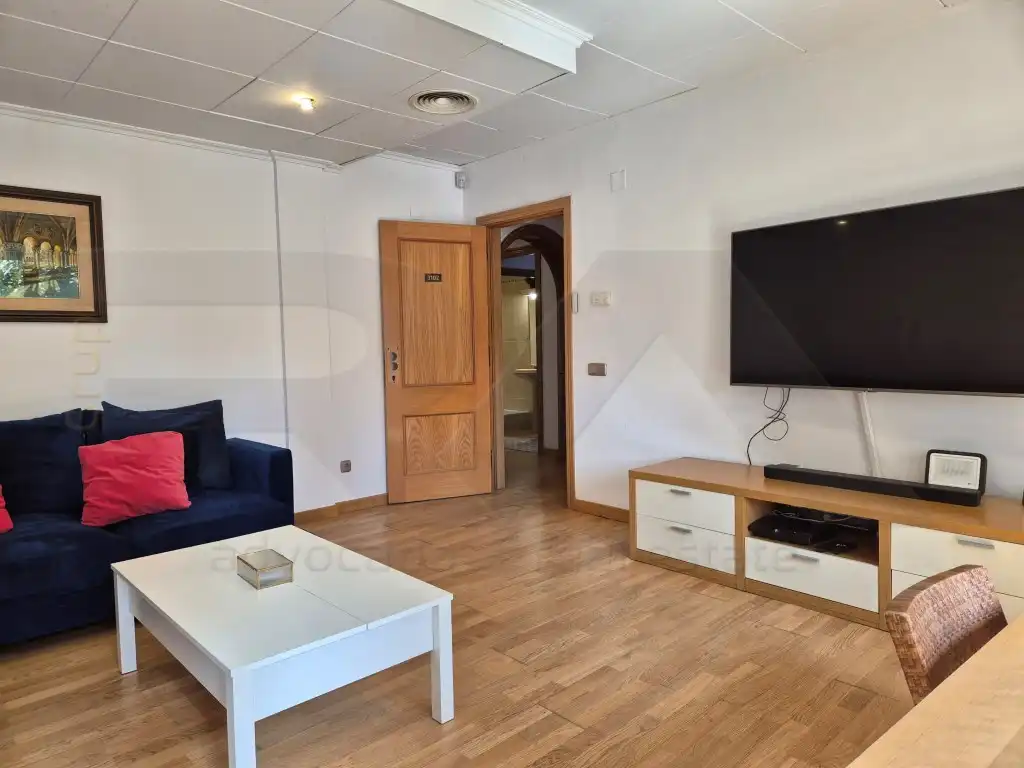 Sala d'estar de Casa o xalet en venda en Tarragona amb Aire condicionat, Forn i Rentadora