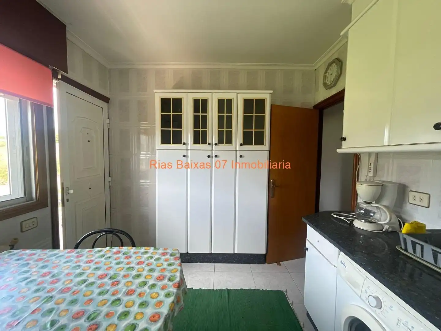 Houses for sale in Mos