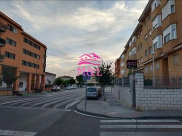 Local commercial à vendre à Sur
