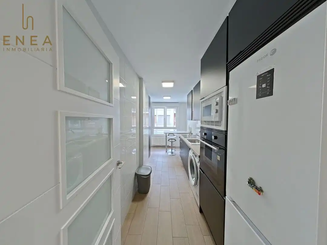Küche von Wohnung zum Verkauf in Vitoria - Gasteiz mit Heizung, Terrasse und Abstellraum