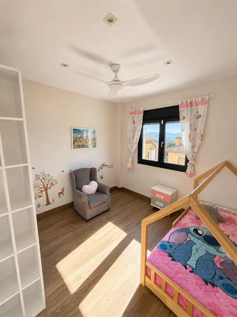 Habitación de Casa o chalet en venta en Málaga con Aire acondicionado, Calefacción y Jardín privado