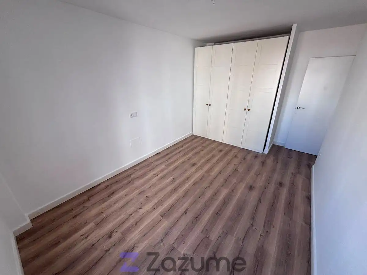 Bedroom of Flat for rent in Cartagena  with Air Conditioner, Heating and Parquet flooring