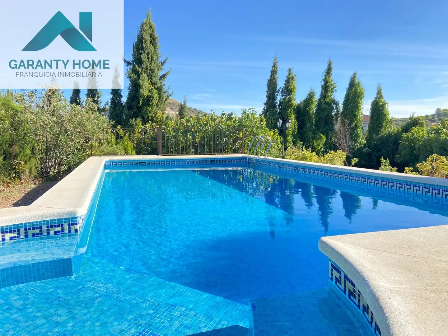 Vista exterior de Casa o chalet en venta en Fuensanta de Martos con Jardín privado, Trastero y Piscina
