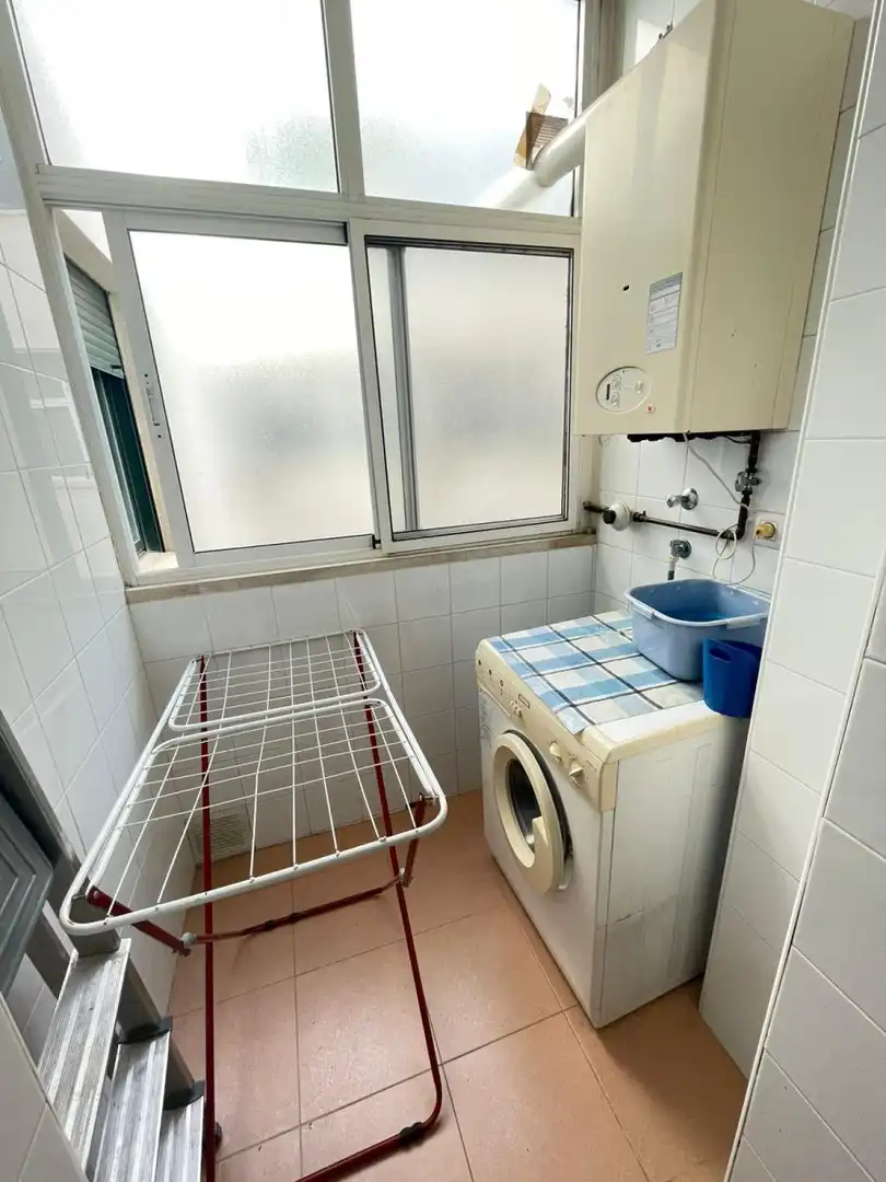 Badezimmer von Wohnung zur Miete in Badajoz mit Klimaanlage, Heizung und Terrasse