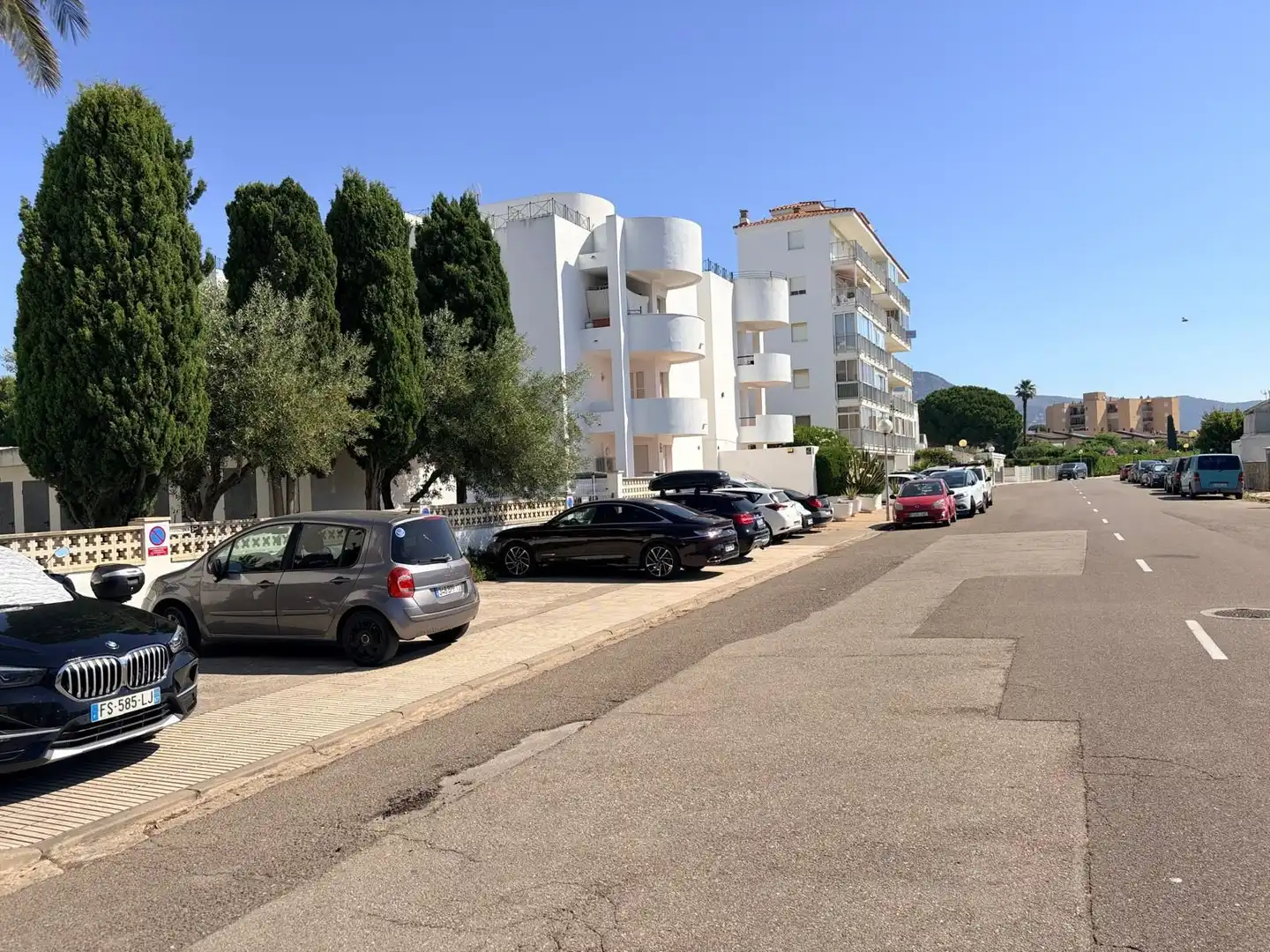 Aparcament de Estudi en venda en Roses amb Calefacció, Terrassa i Moblat