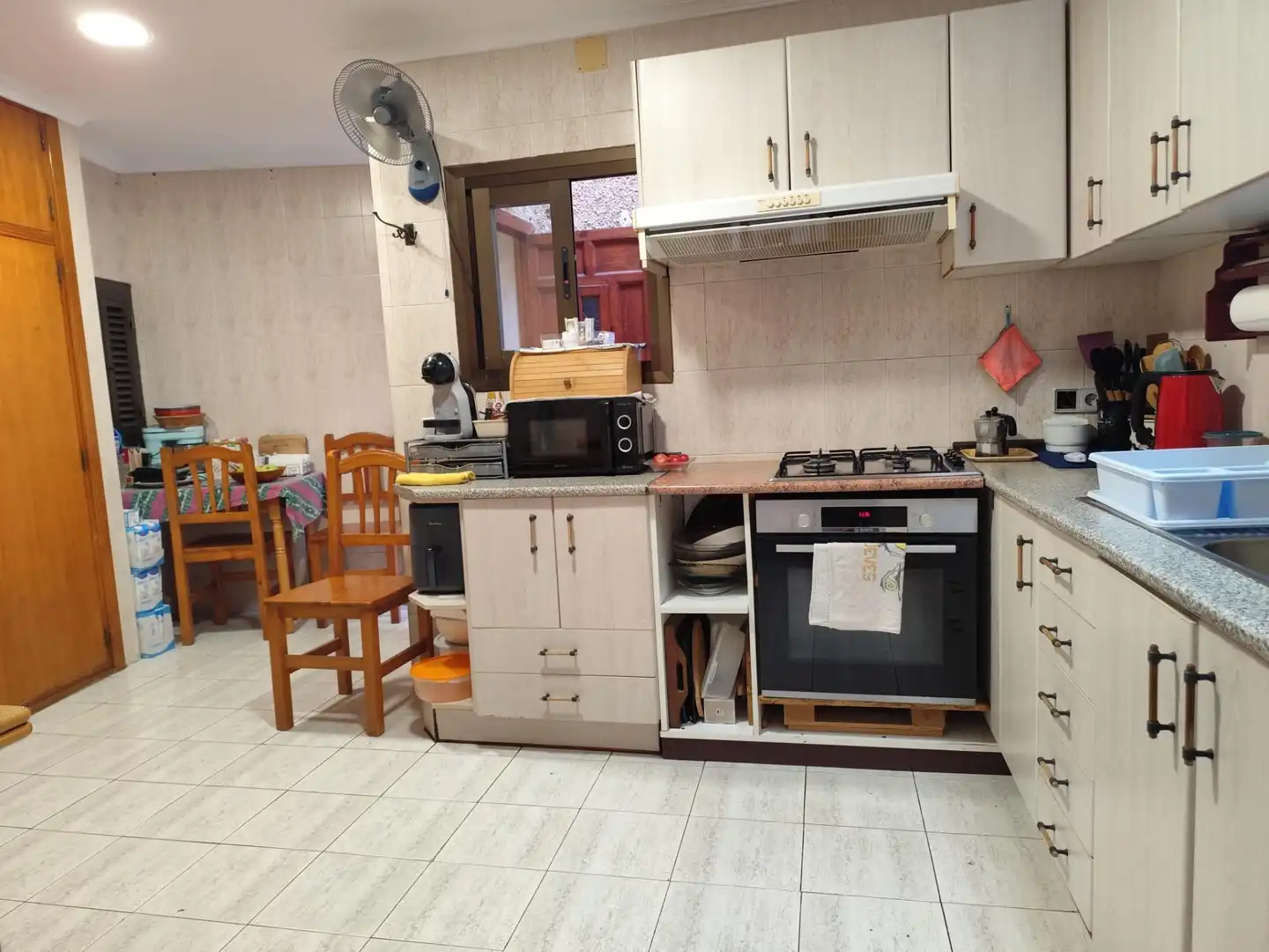 Cuina de Casa o xalet en venda en  Palma de Mallorca amb Jardí privat, Terrassa i Traster