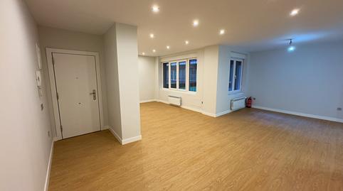 Photo 2 of Flat to rent in Calle Uría, Barrio del Centro, Asturias