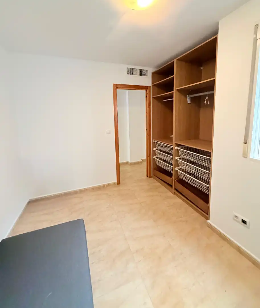 Apartments for sale in Calle Floridablanca, Casco Antiguo