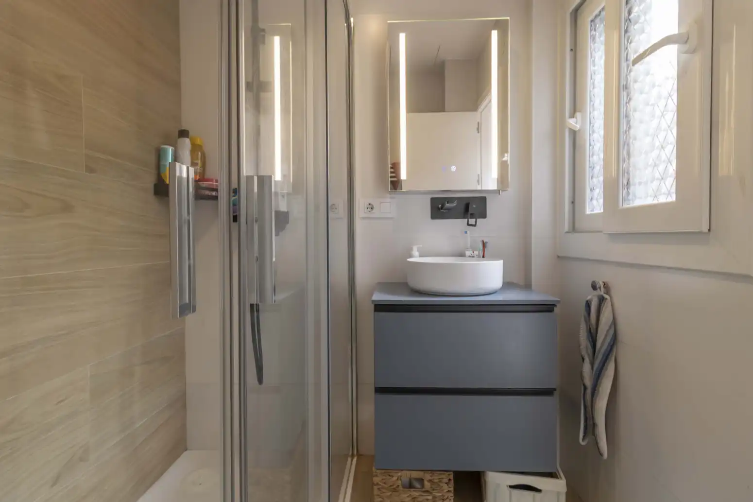 Baño de Casa adosada en venta en Sevilla con Aire acondicionado, Trastero y Piscina