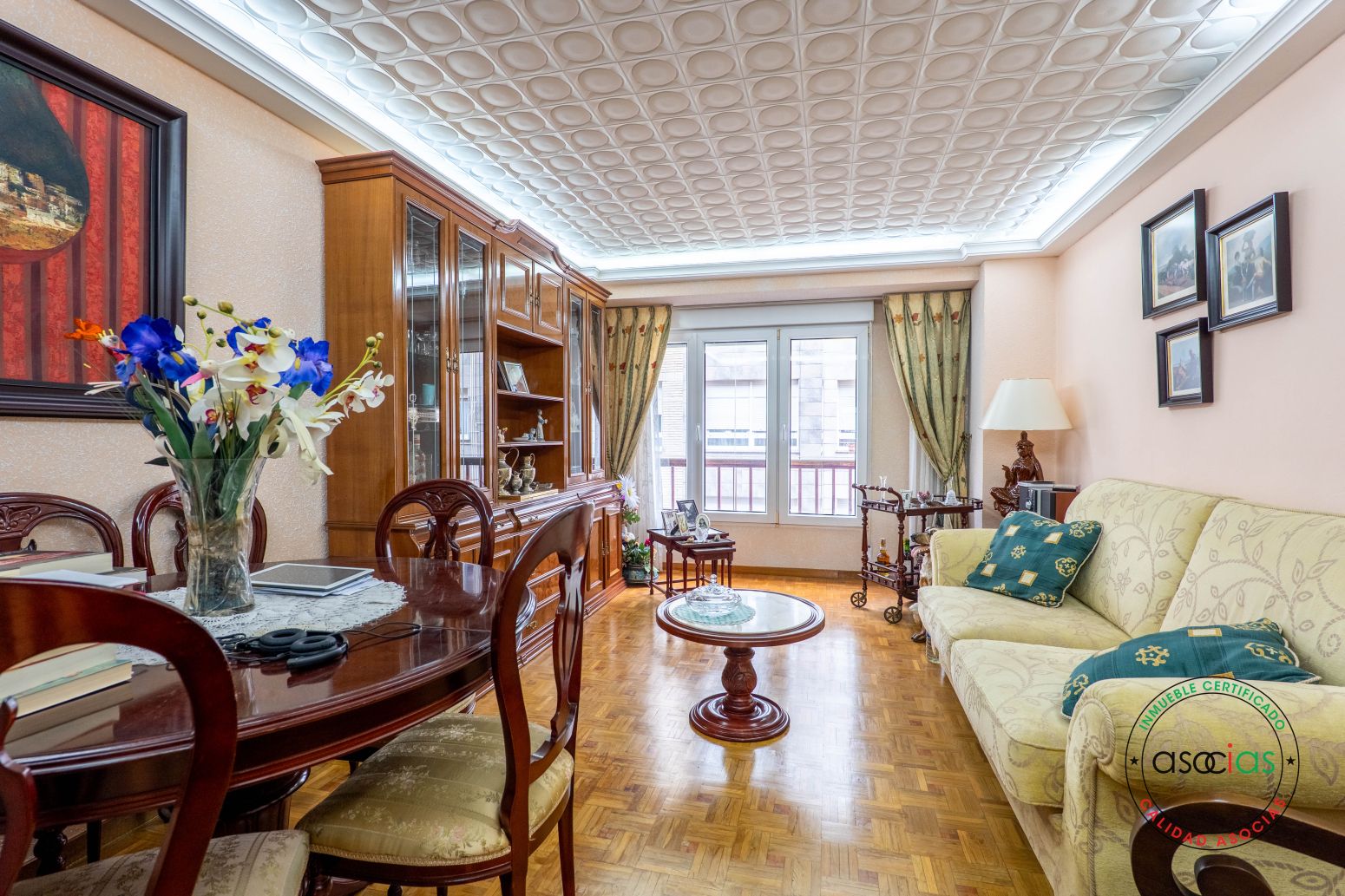 Sala d'estar de Pis en venda en Gijón  amb Calefacció i Parquet