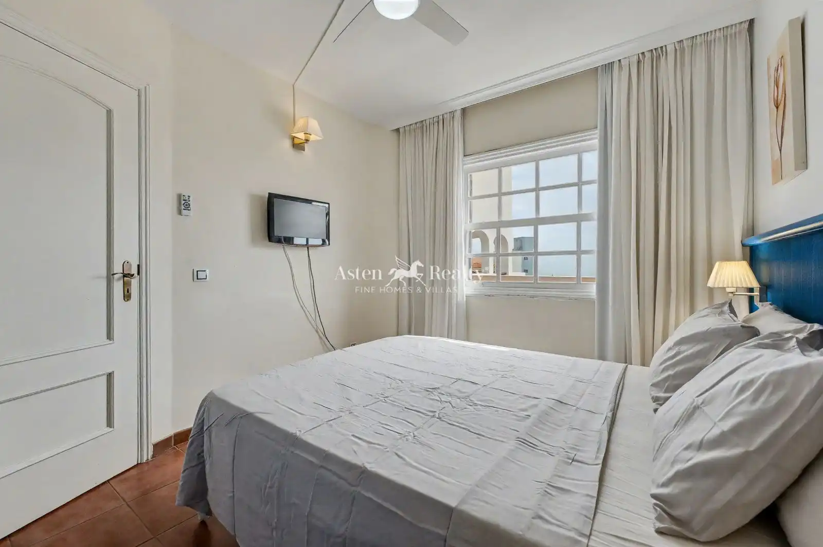 Habitación de Ático en venta en San Miguel de Abona con Aire acondicionado, Terraza y Piscina