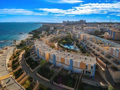 Vista exterior de Casa o xalet en venda en Orihuela amb Calefacció, Jardí privat i Terrassa