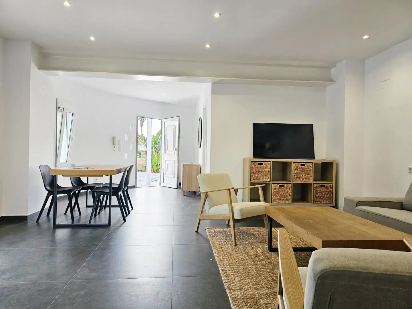 Sala d'estar de Casa o xalet de lloguer en Dénia amb Aire condicionat, Calefacció i Jardí privat