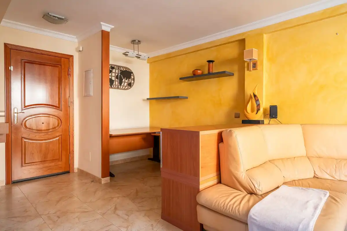 Habitación de Apartamento en venta en Fuengirola con Aire acondicionado, Calefacción y Terraza