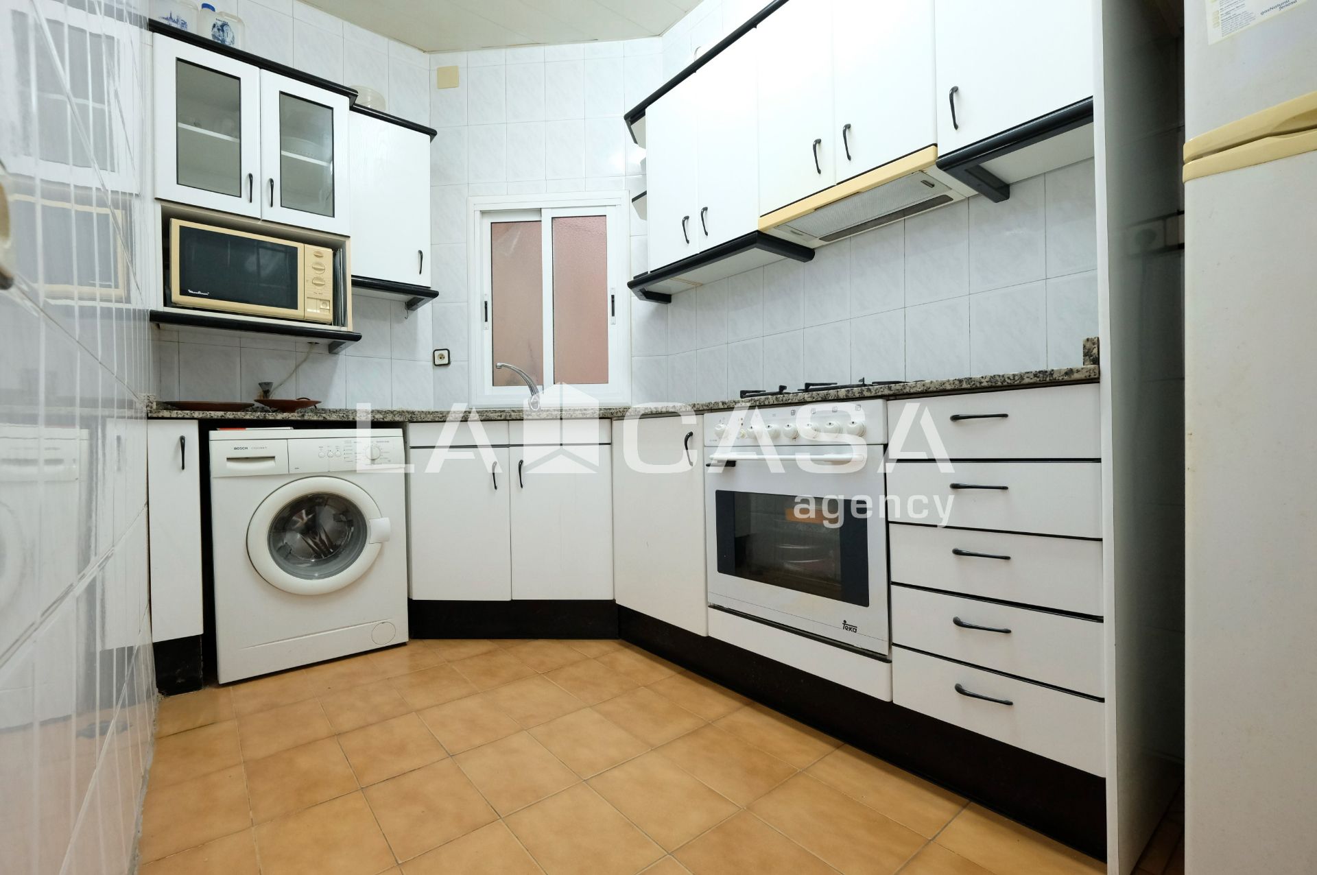 Kitchen of Planta baja for sale in  Barcelona Capital  with Heating