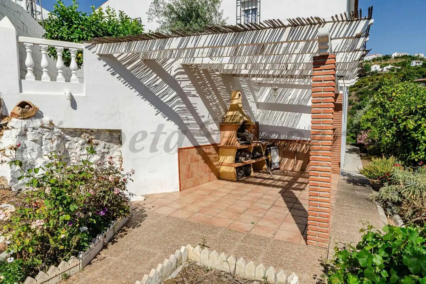 Casa amb jardí en venda a Canillas de Albaida, imagen 4