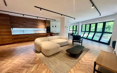 Living room of Flat for sale in  Zaragoza Capital