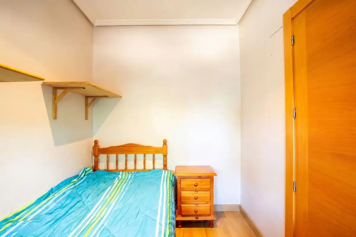 Schlafzimmer von Wohnung zum Verkauf in Mislata mit Klimaanlage und Heizung