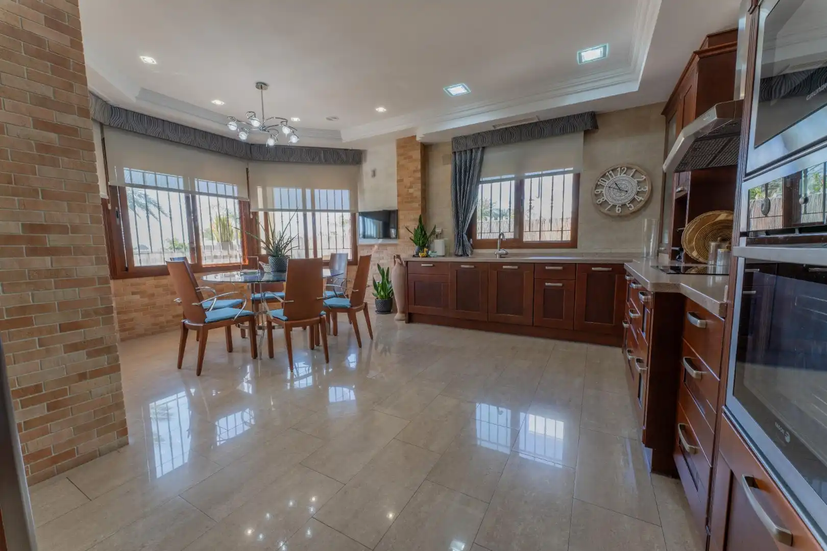 Kitchen of Houses for sale in Elche / Elx  with Air Conditioner, Heating and Private garden