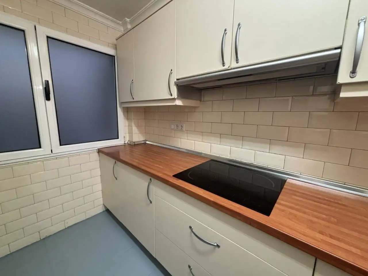 Flat for rent in Avenida Galicia, Buenavista