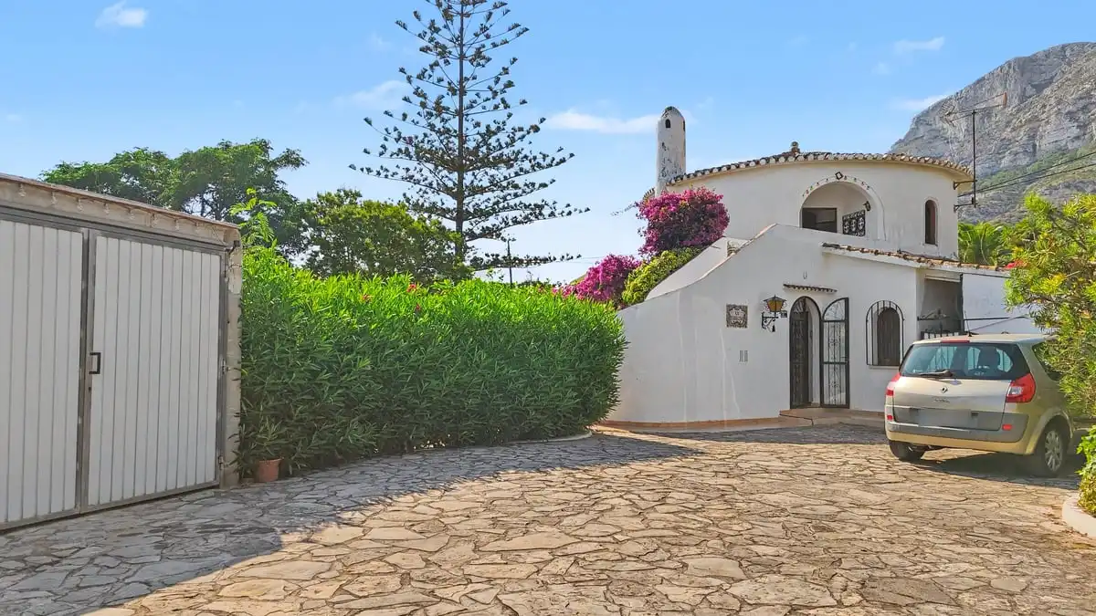 Außenansicht von Haus oder Chalet zum Verkauf in Dénia mit Heizung, Privatgarten und Terrasse