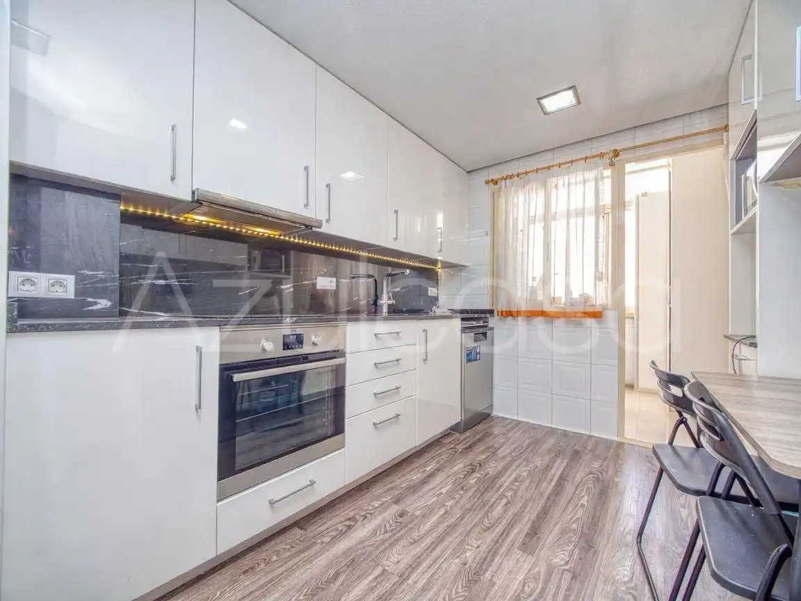 Küche von Wohnung zum Verkauf in Sant Joan d'Alacant mit Klimaanlage, Terrasse und Gemeinschaftspool
