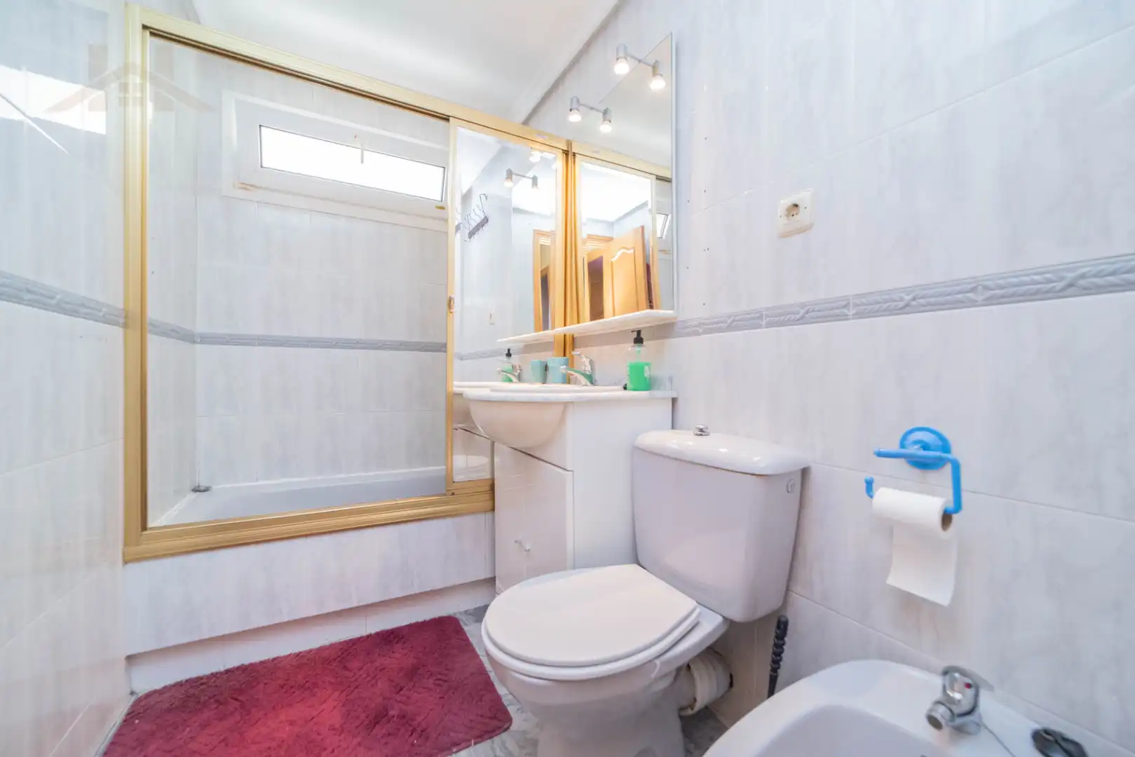 Baño de Piso en venta en San Martín de la Vega con Aire acondicionado, Calefacción y Terraza