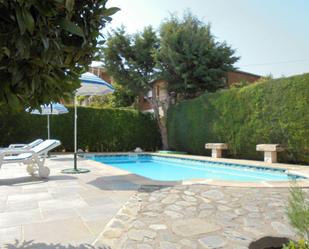 Swimming pool of House or chalet for sale in Jadraque  with Air Conditioner, Heating and Private garden