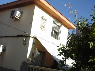 Haus zum Verkauf in ALMONAZAR