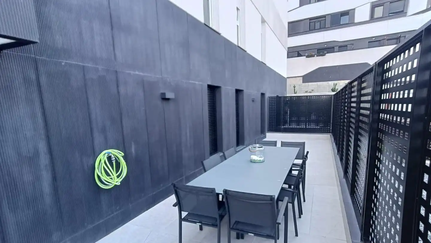 Terrasse von Wohnungen zur Miete in Las Palmas de Gran Canaria mit Terrasse, Möbliert und Internet