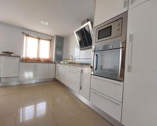 Cuina de Casa adosada en venda en Oliva amb Aire condicionat, Calefacció i Terrassa