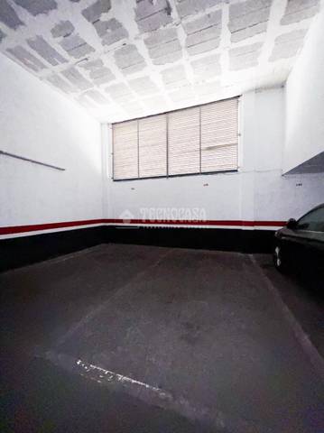 Garaje en Venta en Les Roquetes
