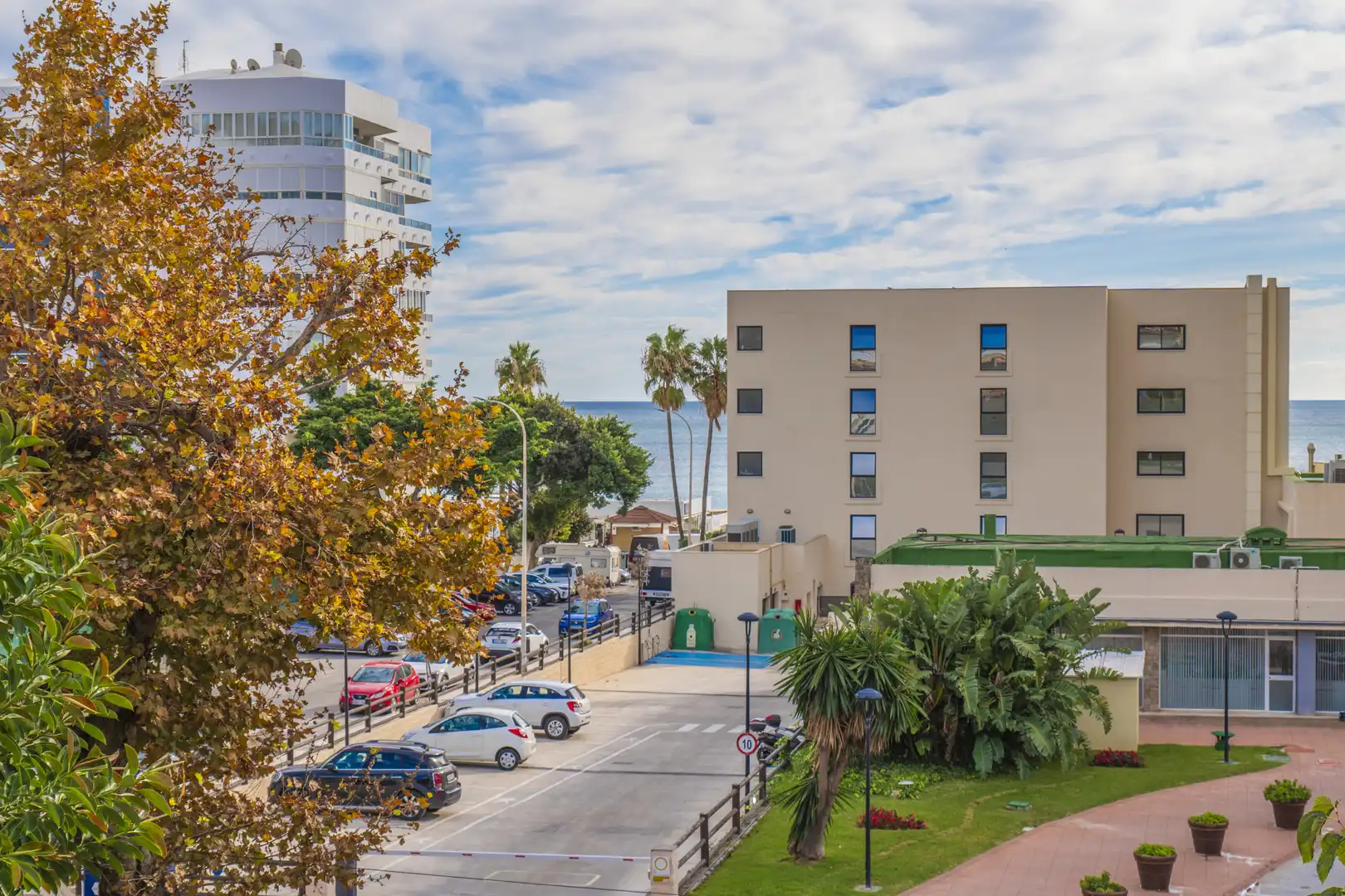 Habitación de Piso en venta en Torremolinos con Aire acondicionado, Terraza y Internet